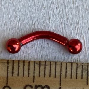 piercing rosso metal