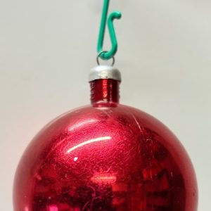 pallina rossa albero