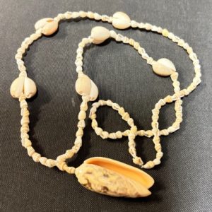 collana conchiglie