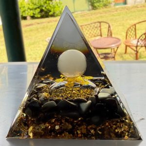 piramide ossidiana