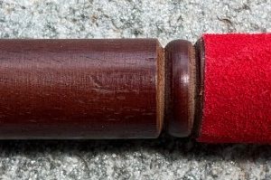 batacchio legno e camoscio