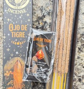 incenso e pietre
