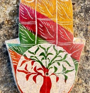 mano di Fatima pietra